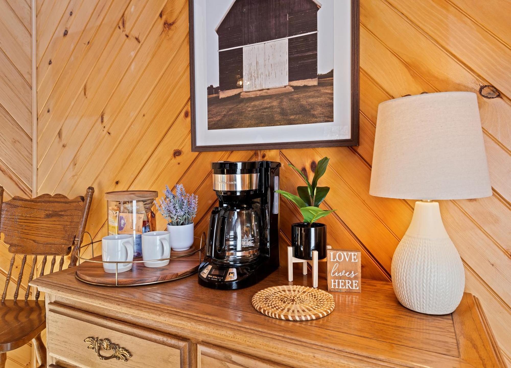 Maggie Valley Cabin With Beautiful Mountain Views, Hottub, Pet Friendly, Gameroom, Fireplace Exterior photo