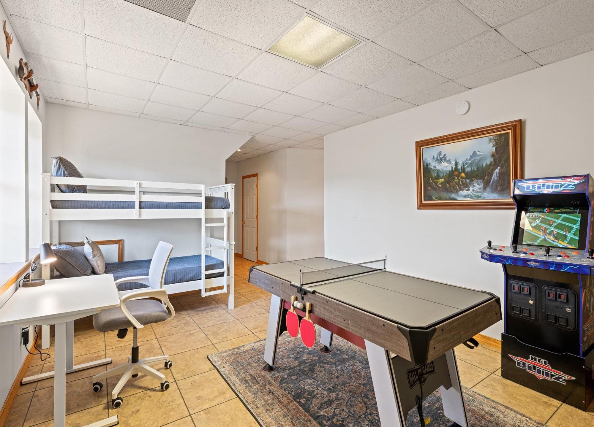 Maggie Valley Cabin With Beautiful Mountain Views, Hottub, Pet Friendly, Gameroom, Fireplace Exterior photo