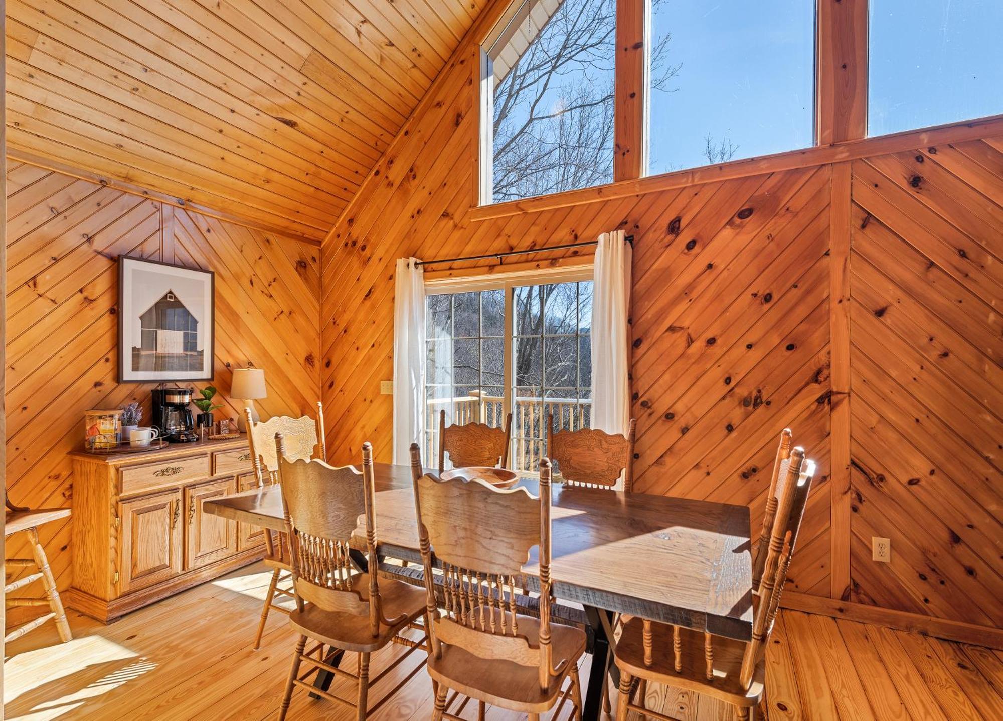 Maggie Valley Cabin With Beautiful Mountain Views, Hottub, Pet Friendly, Gameroom, Fireplace Exterior photo