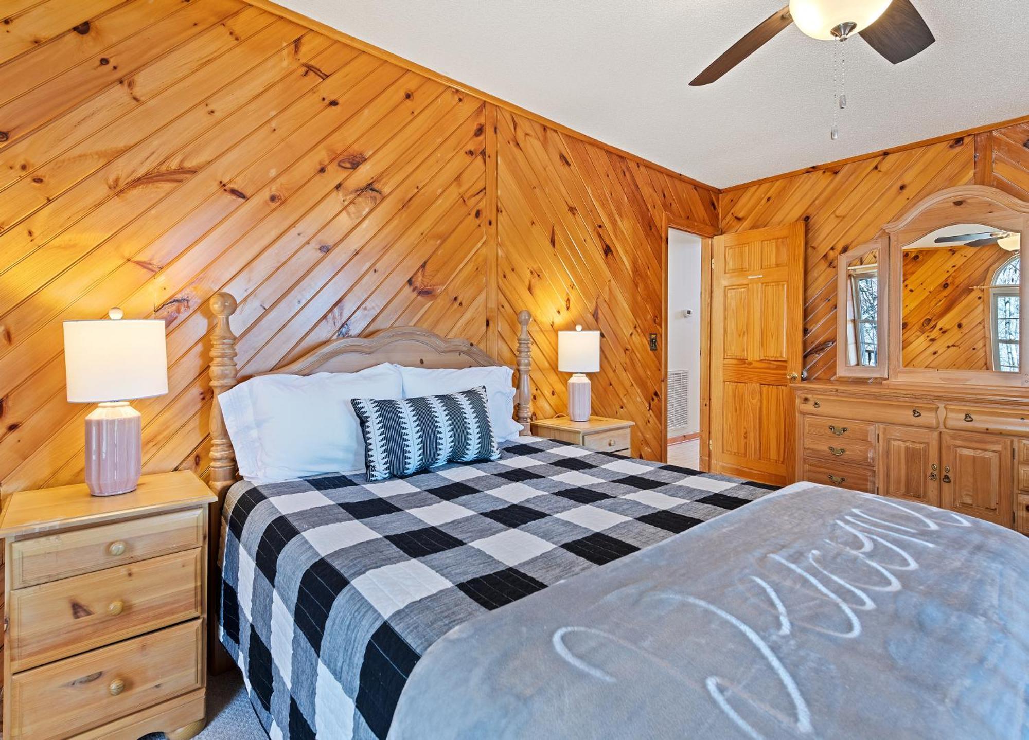 Maggie Valley Cabin With Beautiful Mountain Views, Hottub, Pet Friendly, Gameroom, Fireplace Exterior photo